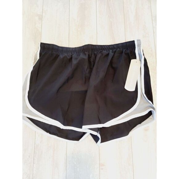 Daisey Fuentes Fit XL Black Gym Shorts Women's‎ Black Gray Retro Look NWT - Picture 1 of 6